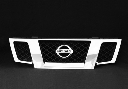 Nissan Plastic Grill